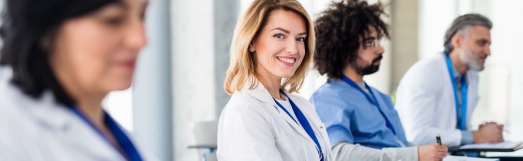 5 Tips to Find the Best Training Provider in the Aesthetic Industry 1 Aesthetic professionals listening.