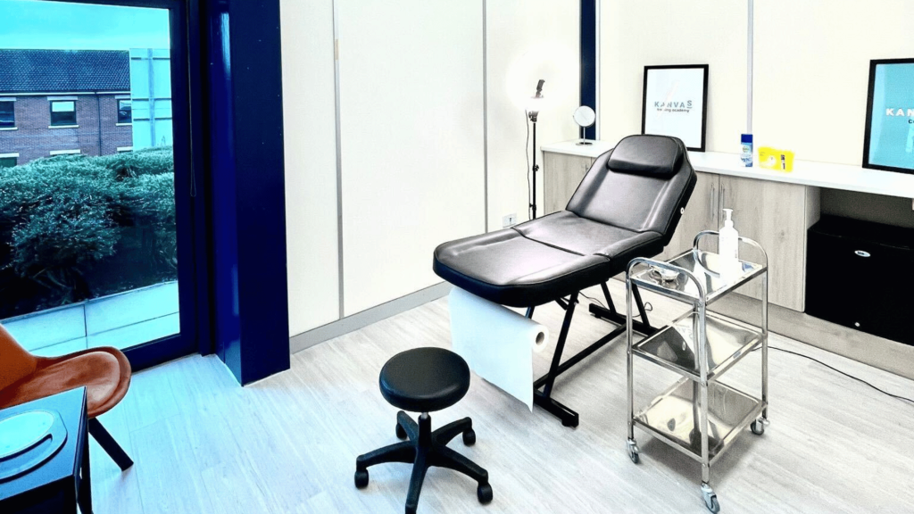 How to Create a Safe and Welcoming Environment in Your Aesthetic Clinic: A Step-by-Step Guide 1 BANNERS BLOG FIRST 27 1