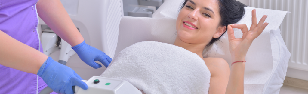 Managing Risks in UK Aesthetics: 7 Essential Insurance Benefits 2 Managing Risks for Aesthetic Practitioners