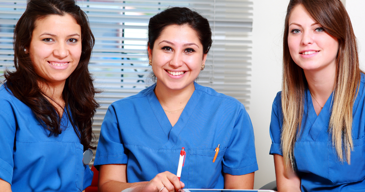 See How Faces App Can Help Your Aesthetic Clinic. 3 Happy Practitioners